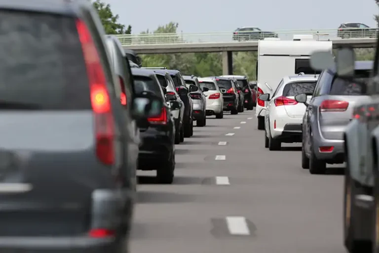 back to back traffic in Atlana