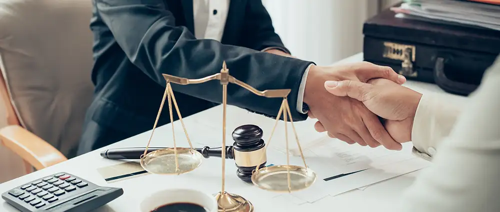 car accident lawyer meeting with client