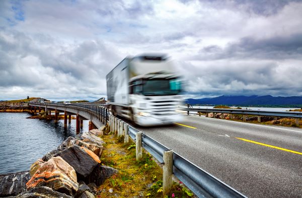 Snellville truck accident lawyer