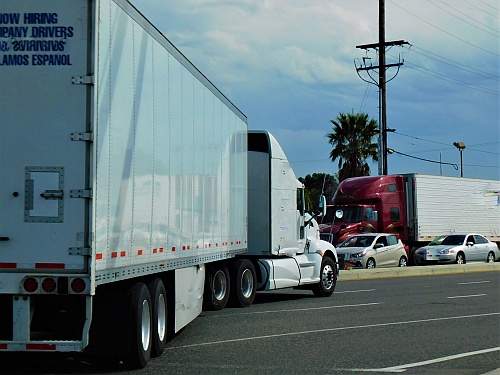 find out why you need to hire an Atlanta truck accident lawyer