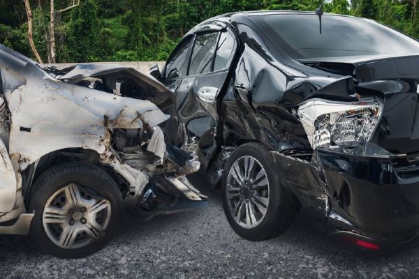 car crash, Marietta accident attorney concept.
