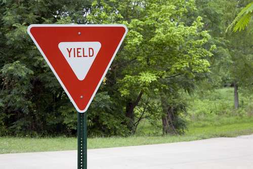 yield sign 