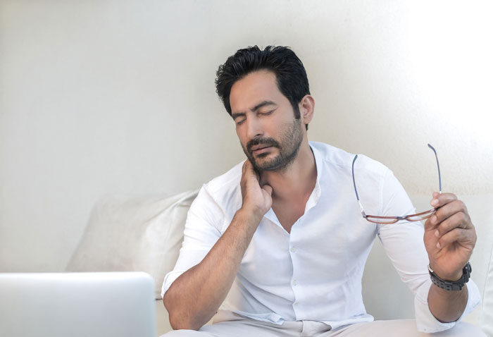 Image of a person with whiplash injuries