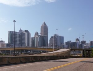 Atlanta car accident lawyer, Atlanta, GA – Rear-End Collision on I-20 East Causes Injuries and Traffic Jam